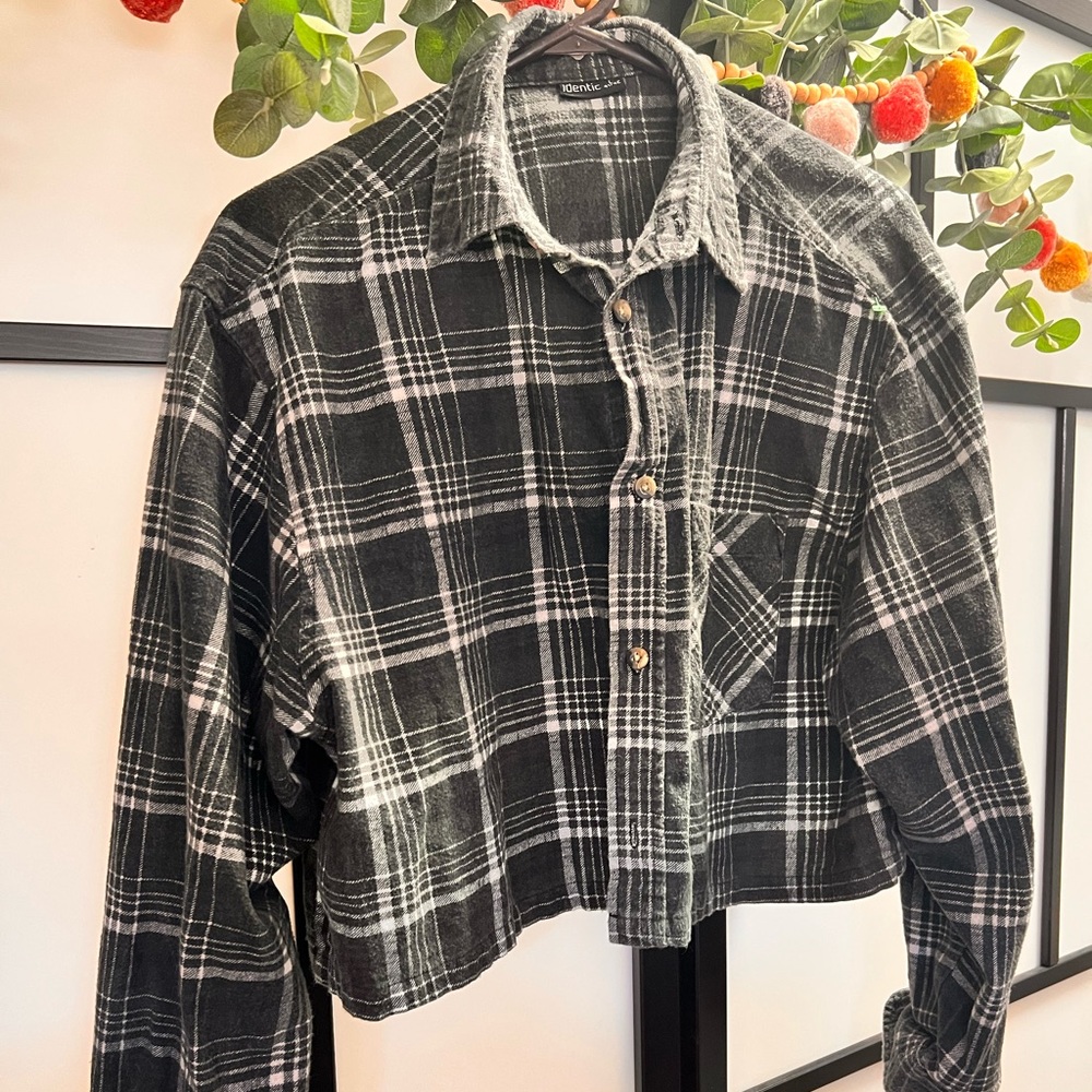 Cropped flannel